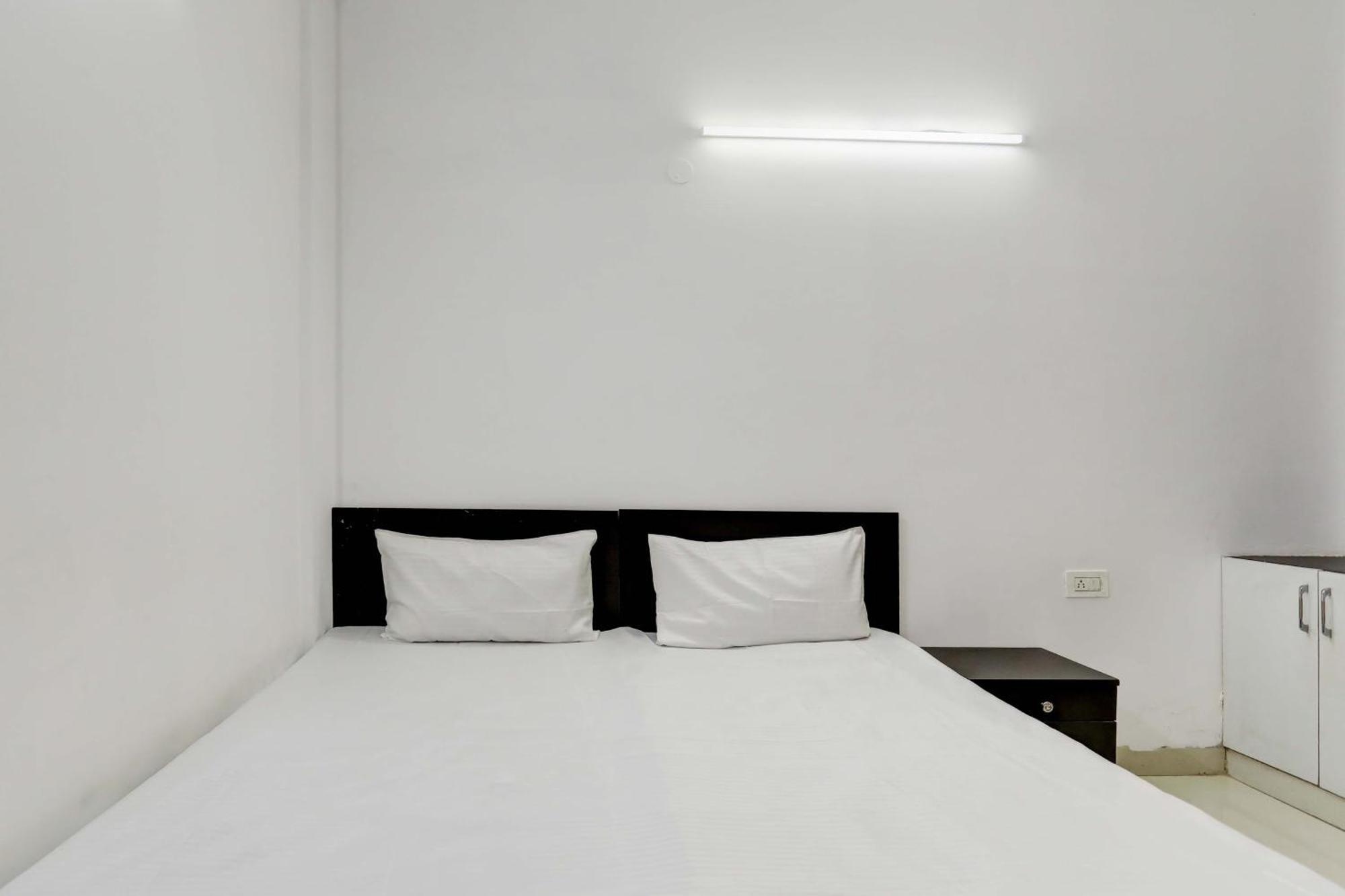 Aashiyana Homes Nuova Delhi Esterno foto