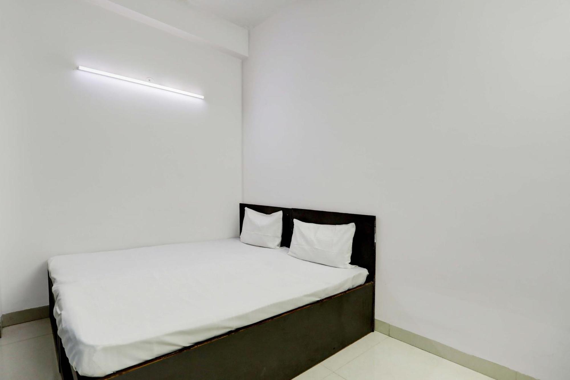 Aashiyana Homes Nuova Delhi Esterno foto