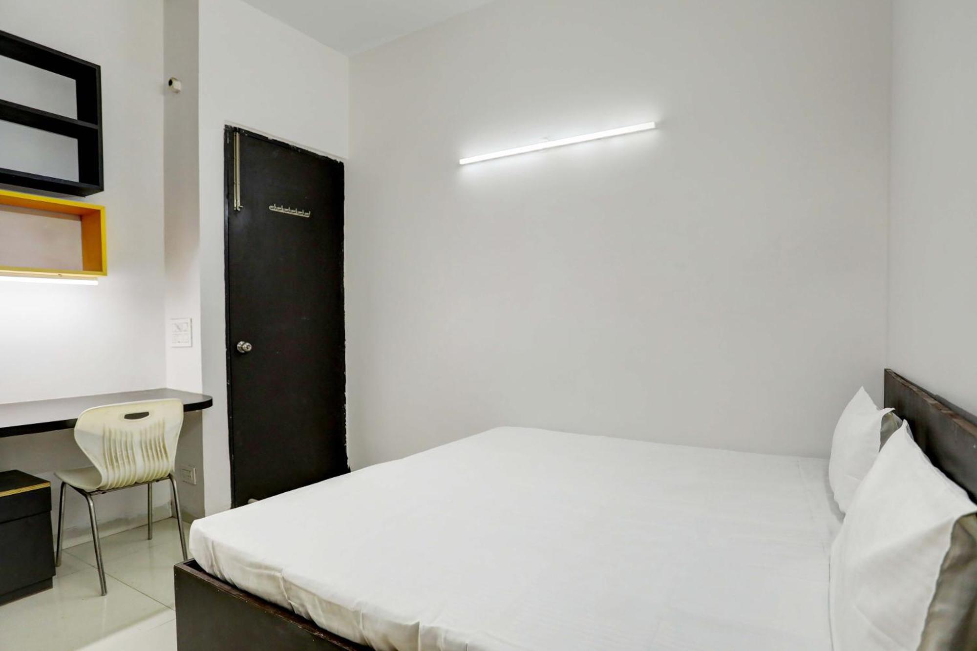 Aashiyana Homes Nuova Delhi Esterno foto